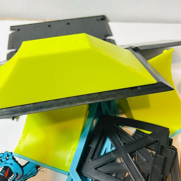 Tech Deck Transforming Pipelines Skate Park SK8 Container Sets and Board Lot - Picture 3 of 6